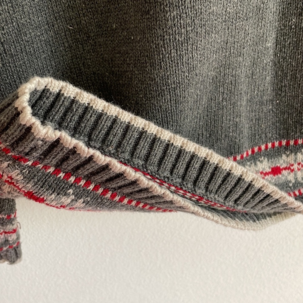 Holiday Sweater - Picture 4 of 6